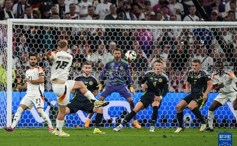 乐玩lewin官网手机版登录蓝色光标足球运动员见面方式大揭秘，细数多种见面方式，助你成为资深球迷